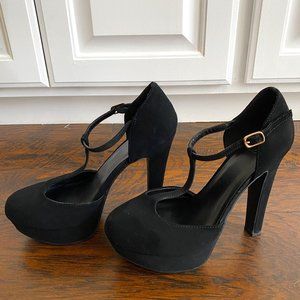 Black Suede Platform Pumps